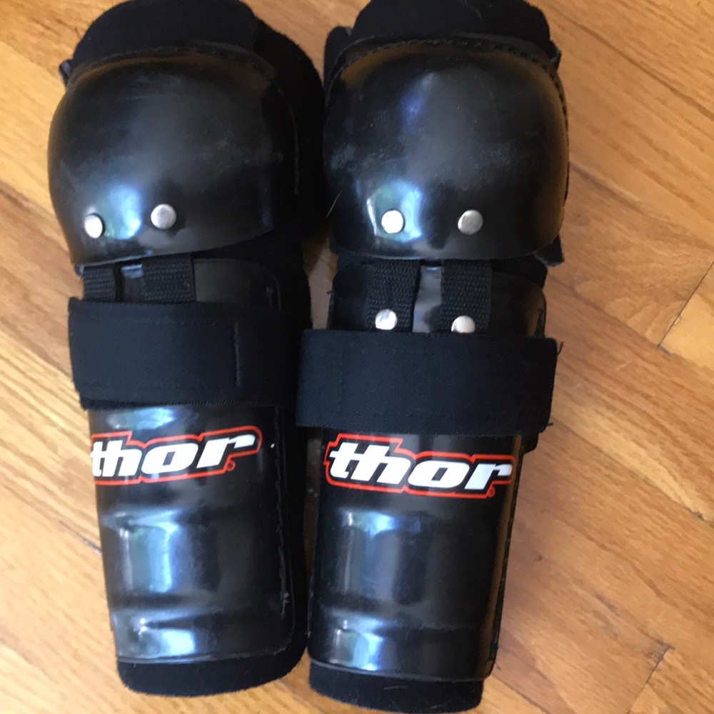 COPY - Thor Motocross Kids Knee and Shin Guards.